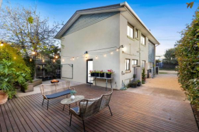 Lanigan's - By the Bay St Leonards